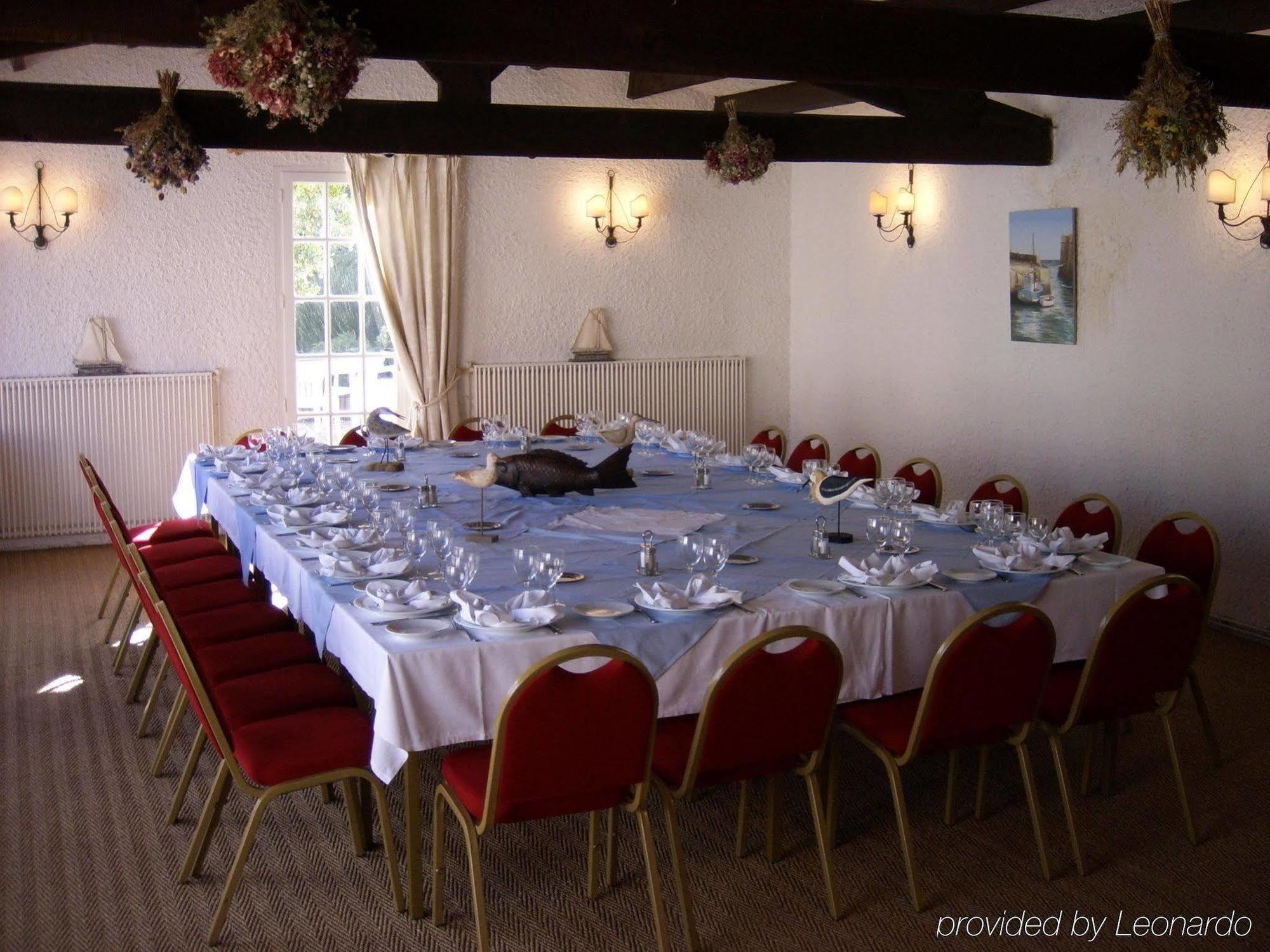 Hotel Les Gollandieres Le Bois-Plage-en-Ré Ресторант снимка