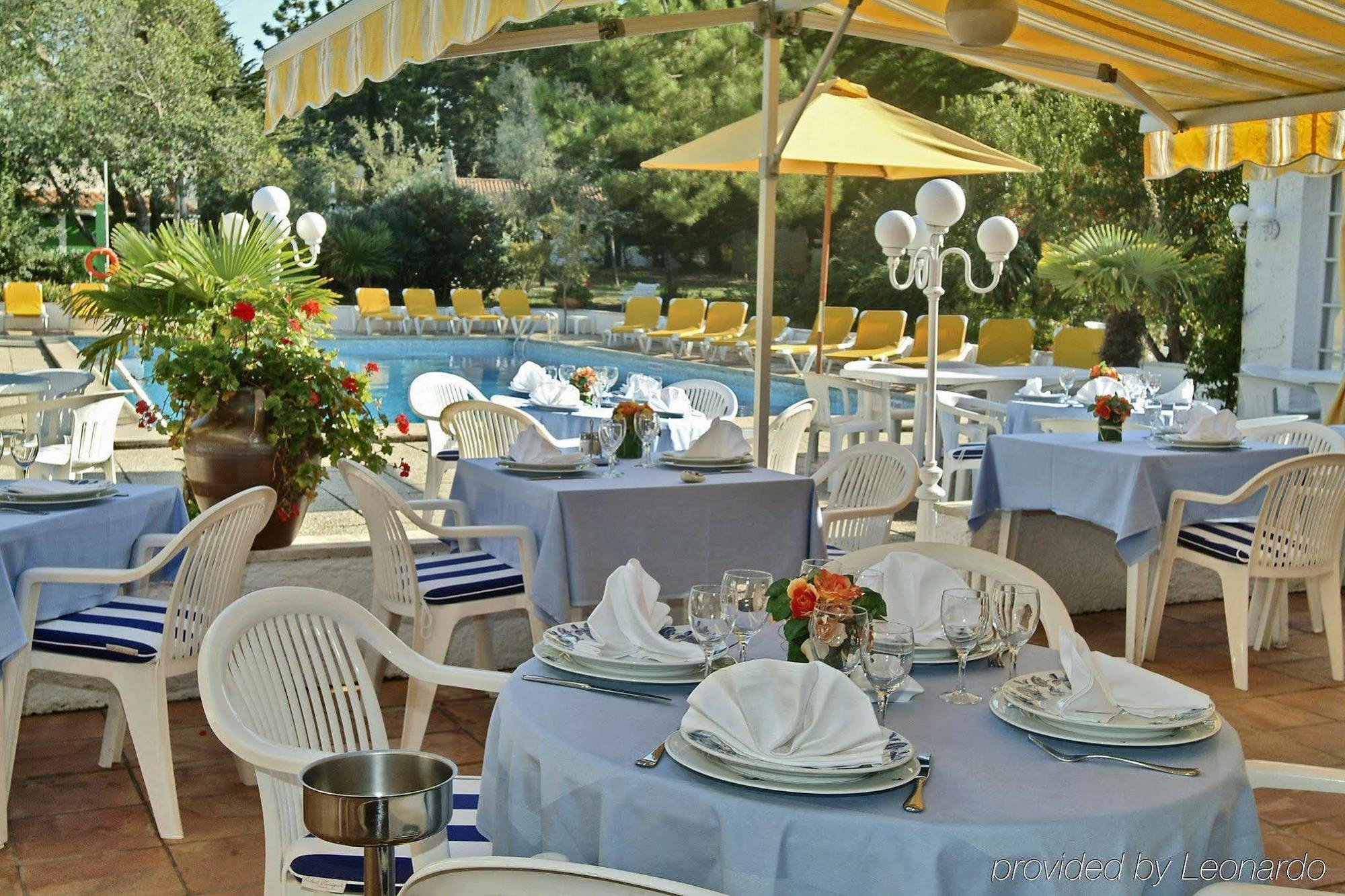Hotel Les Gollandieres Le Bois-Plage-en-Ré Ресторант снимка
