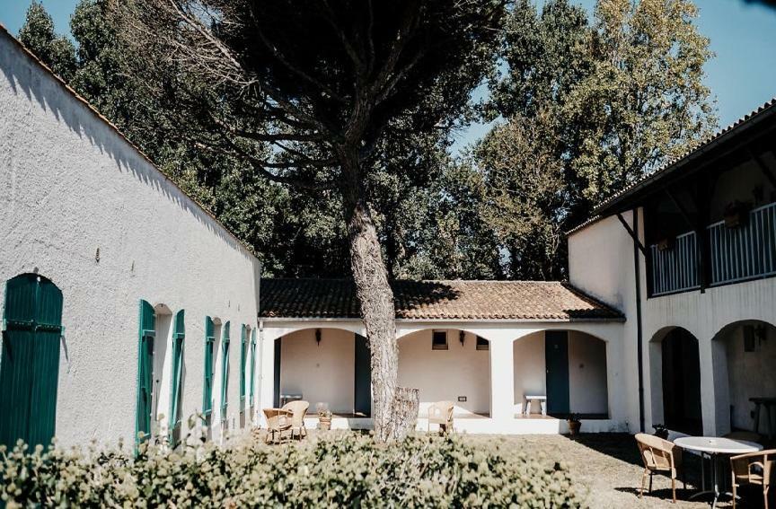 Hotel Les Gollandieres Le Bois-Plage-en-Ré Екстериор снимка